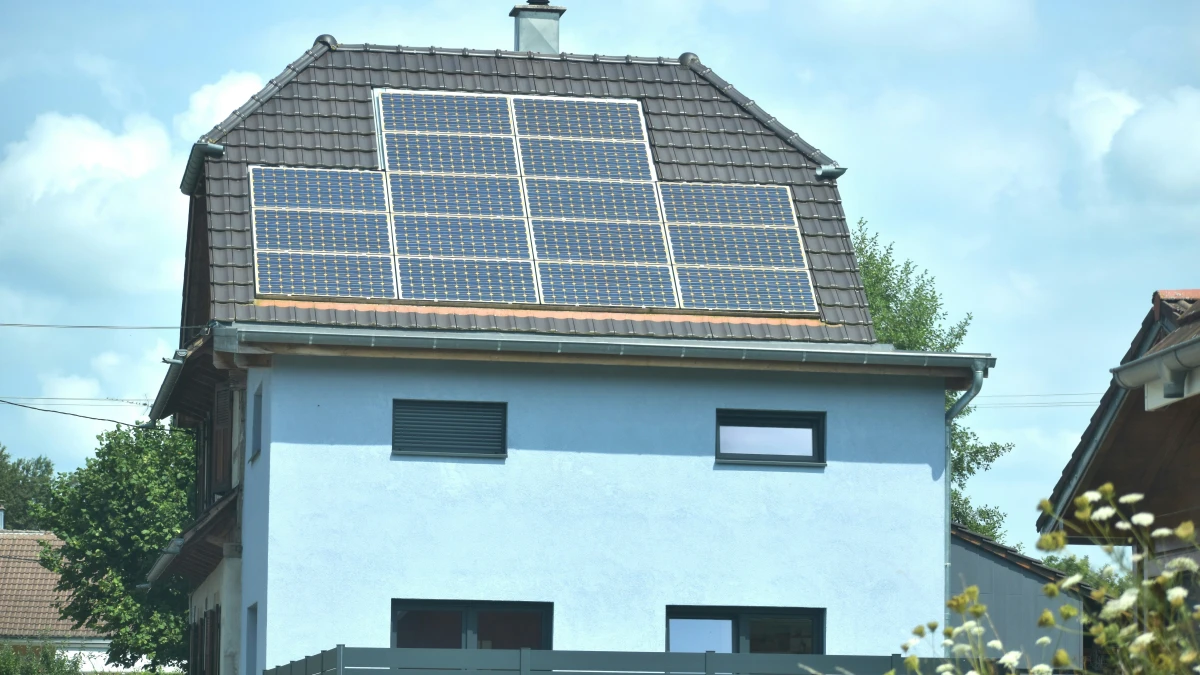 photovoltaik auf dem dach eigenstromversorgung energy building