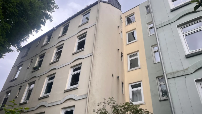 Rückseite des Mehrfamilienhauses in Lübeck - Energieberatung vor Ort
