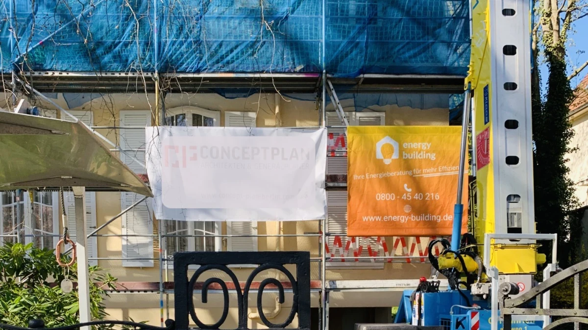 baustelle banner baubegleitung dachsanierung energy building in berlin